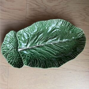 Green Bordallo Pinheiro Cabbage Chip Dip Divided Large Serving Platter Tray